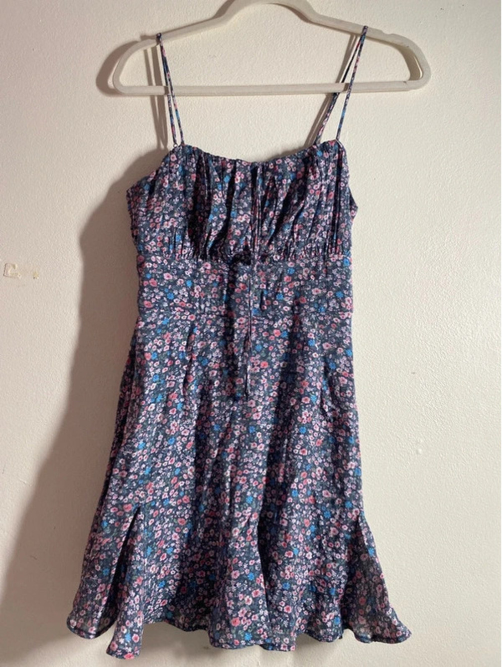 Francesca’s floral dress - juniors medium